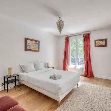Elegant Duplex Avec Terrasse Aux Portes De Paris Apartment *